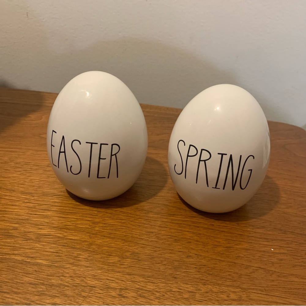 S/2 Rae Dunn Eggs